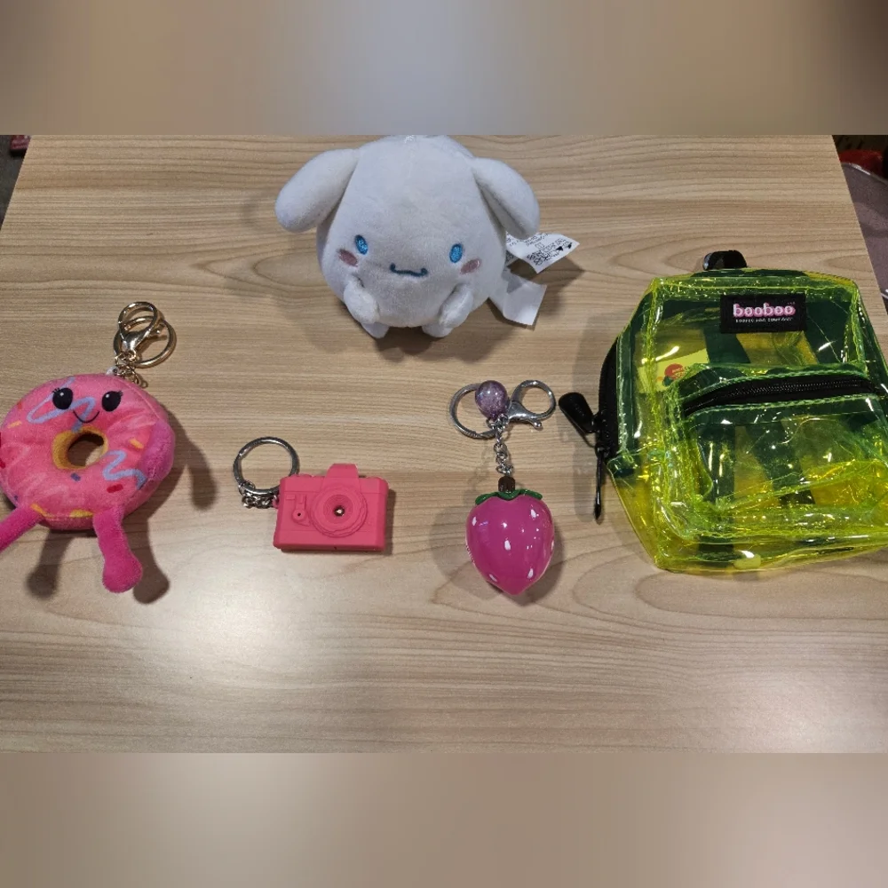 Keychains bundle - Picture 1 of 5